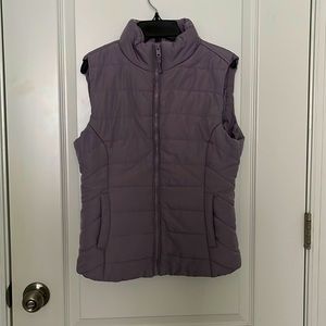 Like new! Aéropostale lavender puffer vest